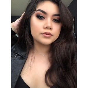 Meet your Posher, Helena